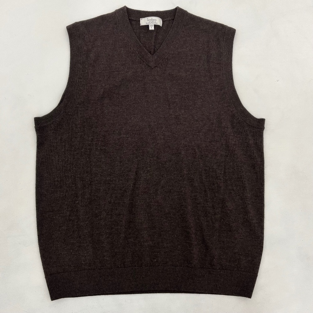 Turnbury Men L Sweater Vest Brown Merino Wool V-Neck Ribbed Hem Outdoor Comfort‎